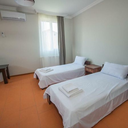 Hotel Cosmos Batumi Eksteriør billede