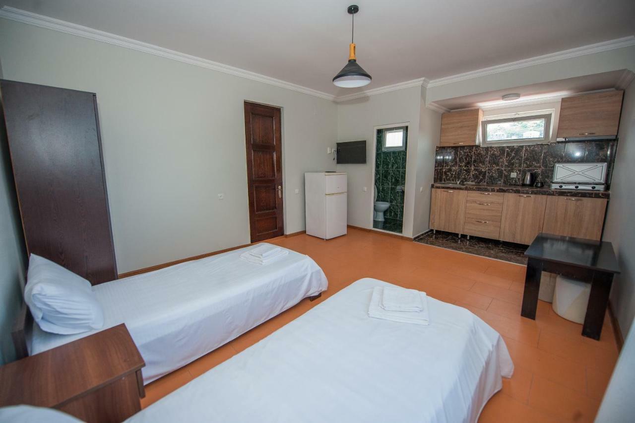 Hotel Cosmos Batumi Eksteriør billede