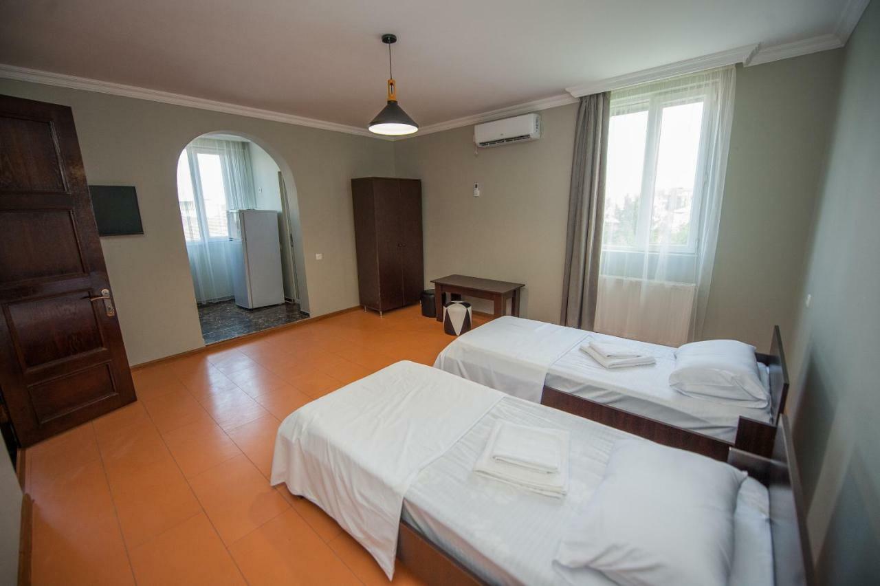 Hotel Cosmos Batumi Eksteriør billede
