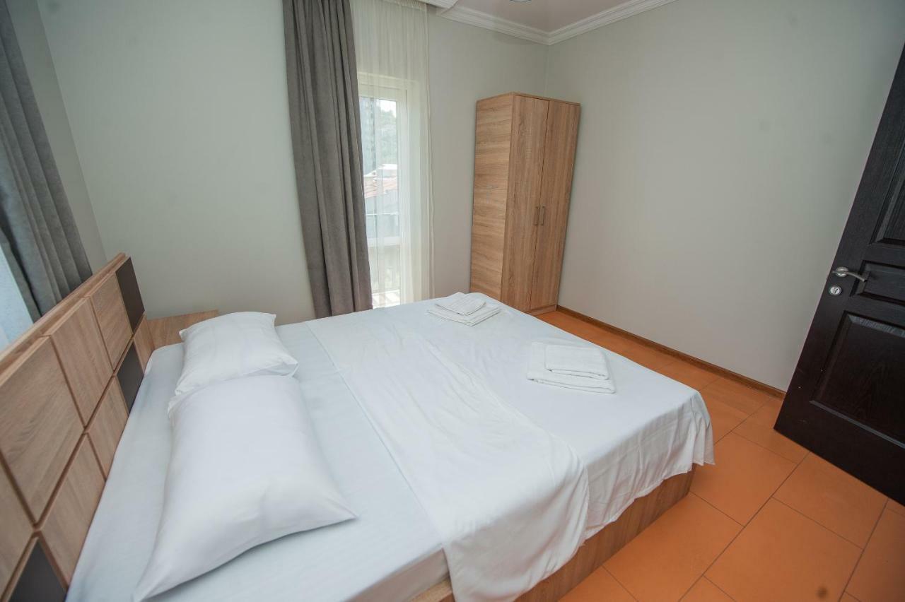 Hotel Cosmos Batumi Eksteriør billede