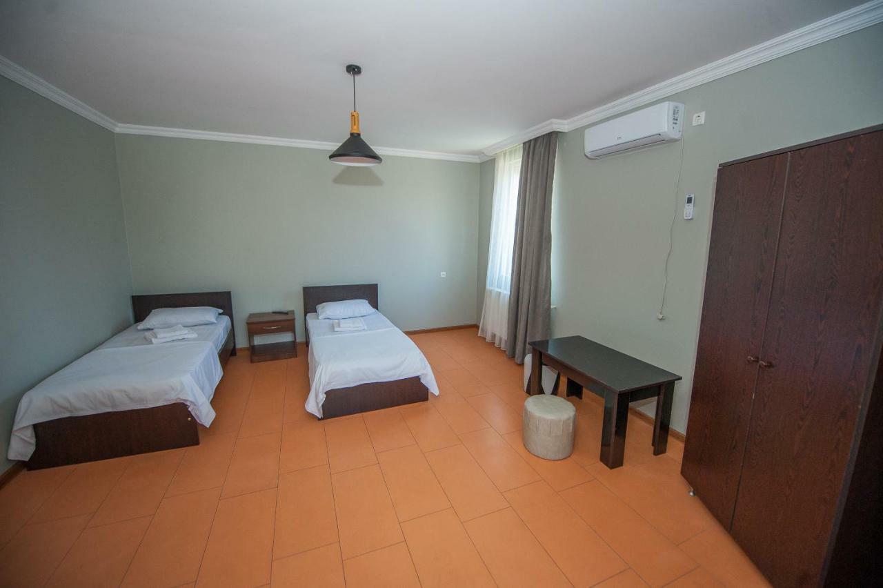 Hotel Cosmos Batumi Eksteriør billede