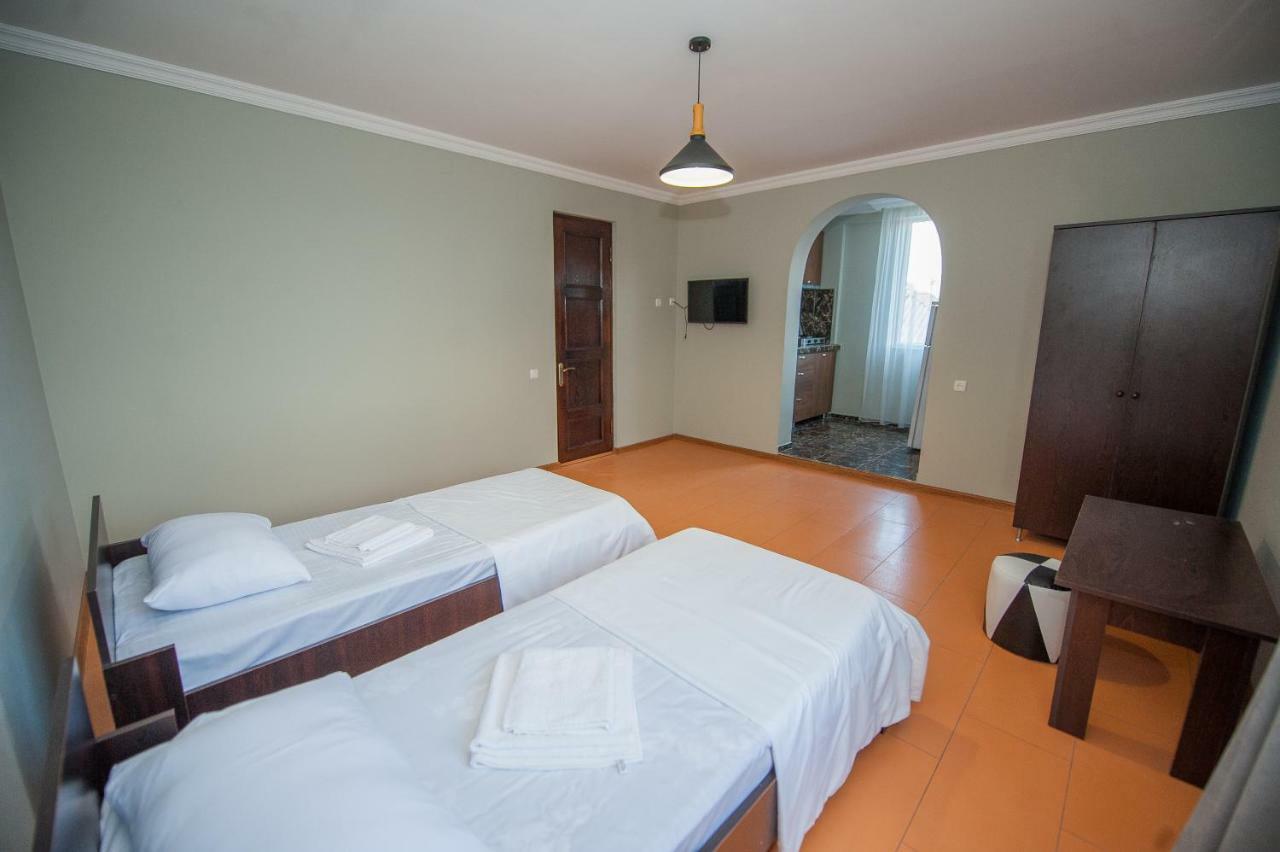 Hotel Cosmos Batumi Eksteriør billede